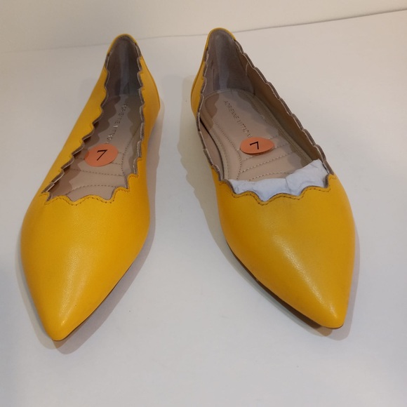 Adrienne Vittadini Womens Fox Ballerina Pointed Toe Flats yellow leather 7 - Picture 2 of 10